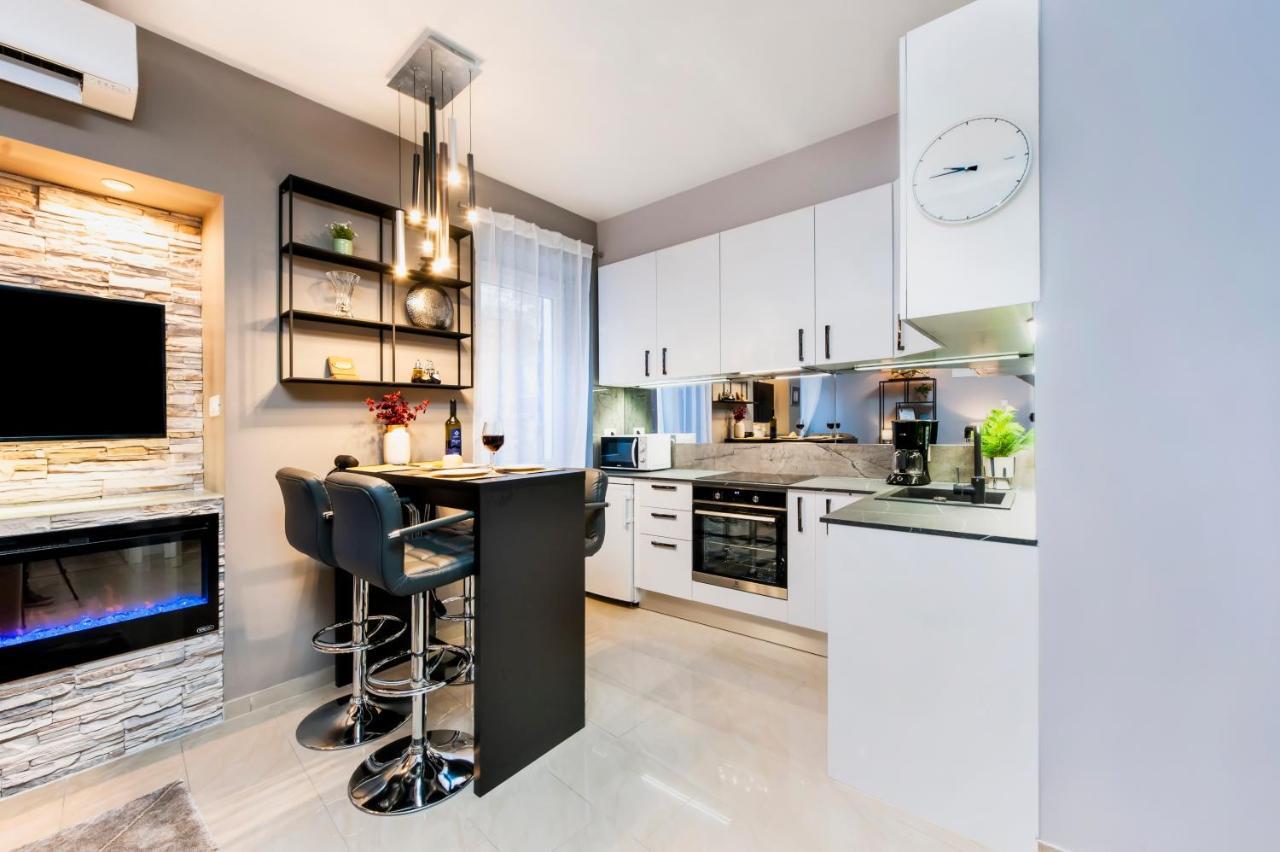 Bella Campagna - Luxury Two Bedroom Apartment Rovinj Eksteriør billede