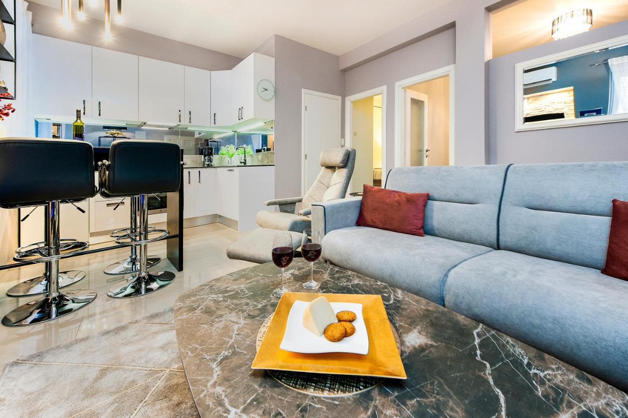 Bella Campagna - Luxury Two Bedroom Apartment Rovinj Eksteriør billede