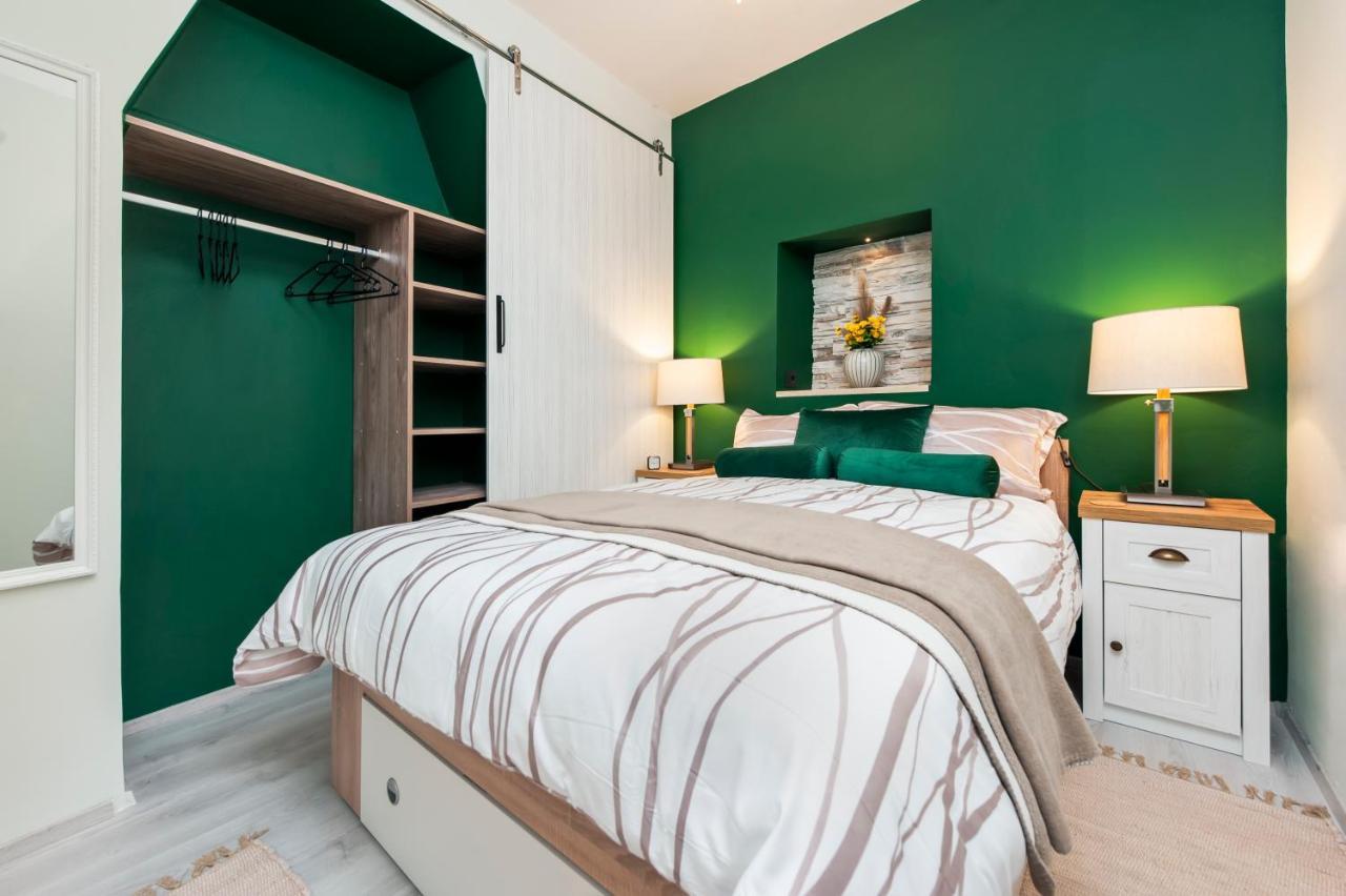 Bella Campagna - Luxury Two Bedroom Apartment Rovinj Eksteriør billede
