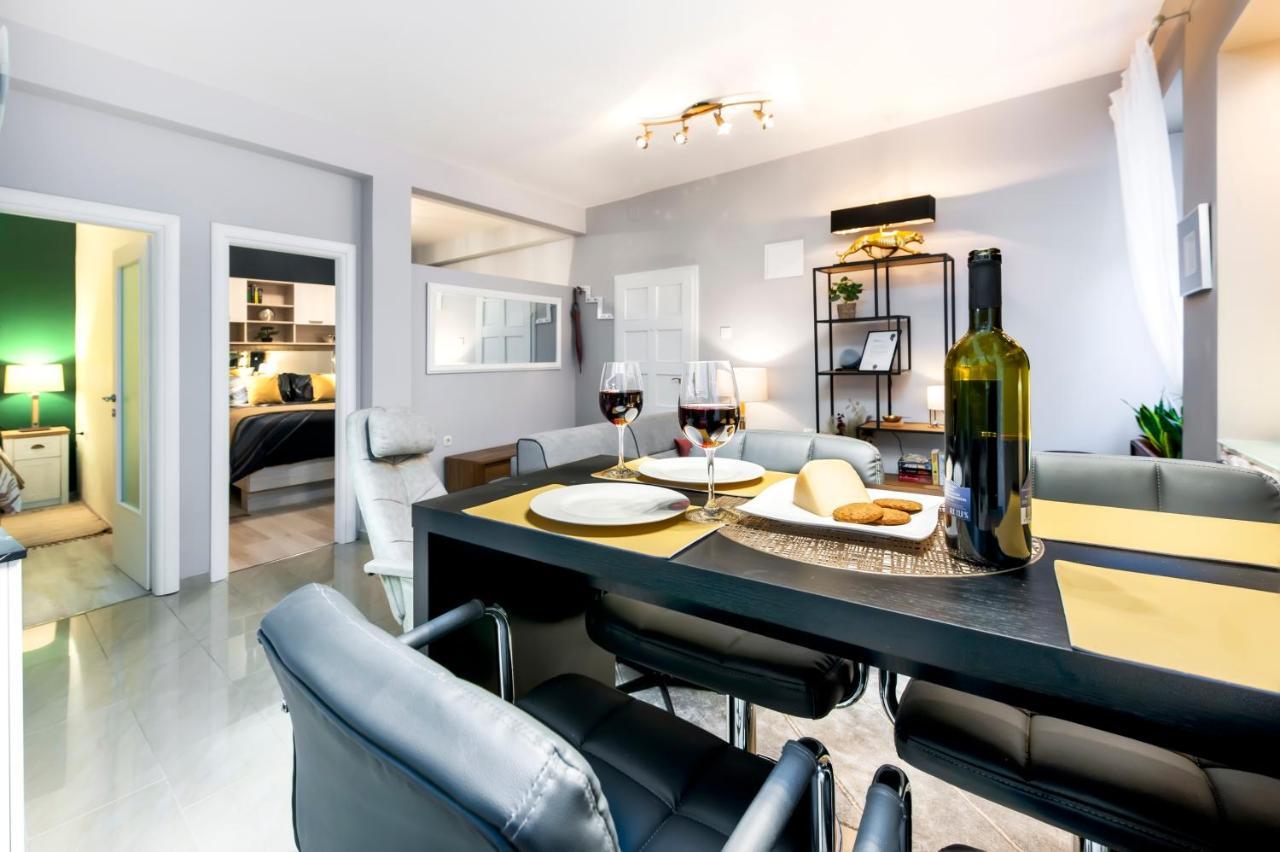 Bella Campagna - Luxury Two Bedroom Apartment Rovinj Eksteriør billede